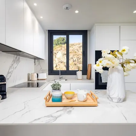 Modern With Golf View Apartamento *