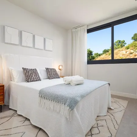 Modern With Golf View Lejlighed